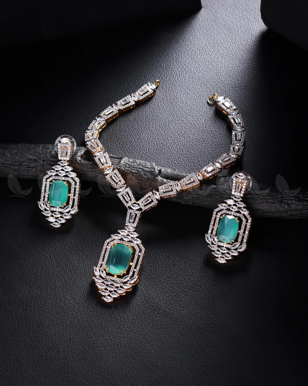 Sharmeen Necklace Set - Golden Mint Green